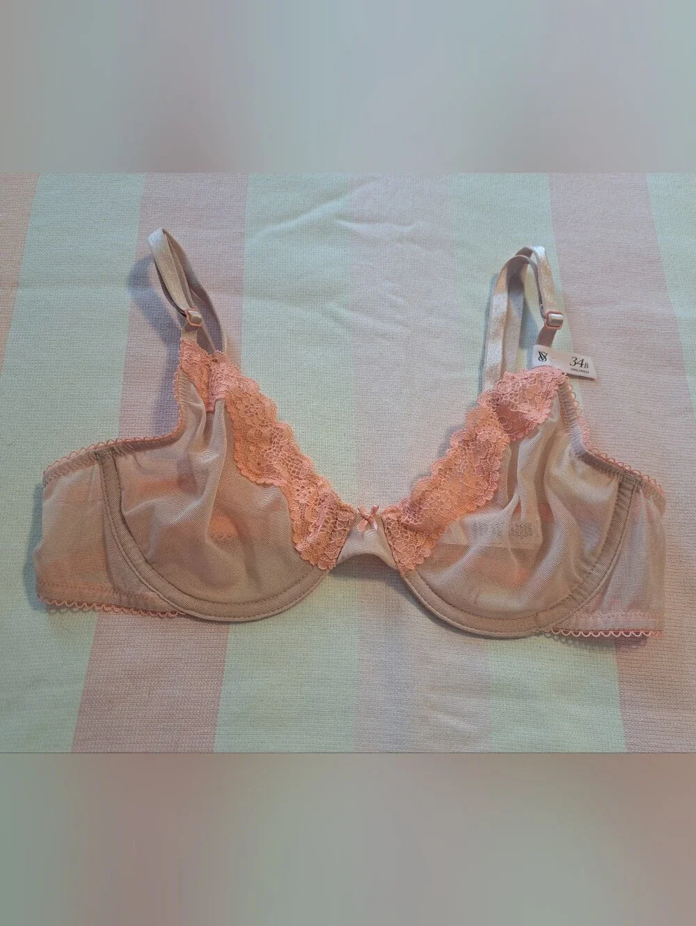 VS Unlined bra (34B) New